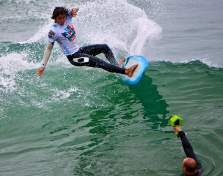 Motorised surfboard start-up launches to offer injured surfers the chance to get back on the waves