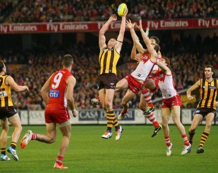 AFL fantasy coaching app interest set to surge as Hawthorn battles Sydney in the grand final