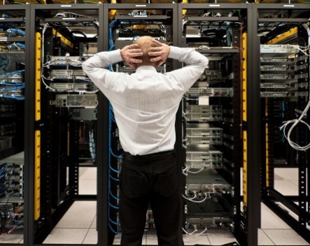 ‘Managed’ vs ‘unmanaged’ web hosting