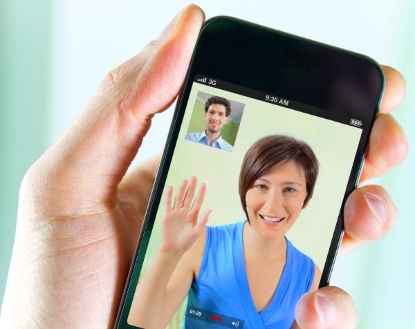 SMEs should picture new ways to communicate as young consumers embrace smartphone video calls: Survey