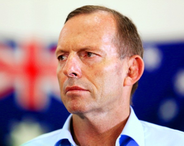 Abbott will cut tax rate for small business by 1.5% but big business isn’t happy