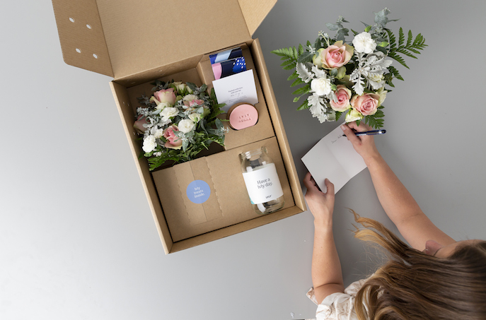 lvly-flower-gift-delivery