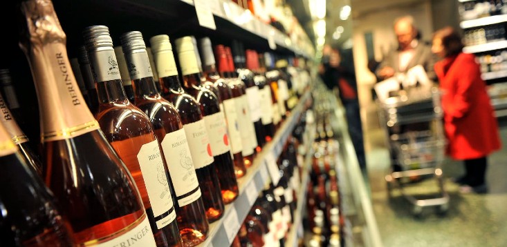 A floor price for alcohol decreased cask wine consumption in the Northern Territory: Is it time for a national rollout?