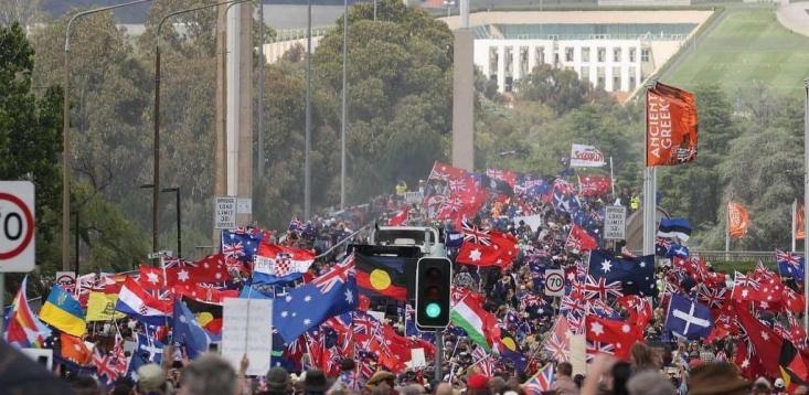 Truckies and anti-vaxxers unite for protest against COVID-19 health measures