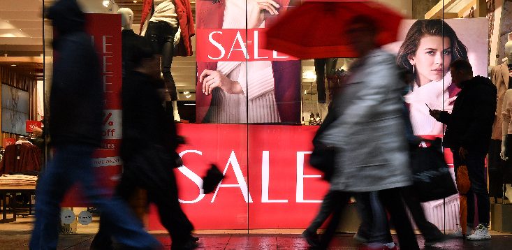 Two in five Australian businesses expect to lift costs as inflation pressures bear down: ABS