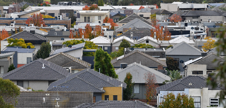 Why house prices are continuing to fall as inflation rises in Australia