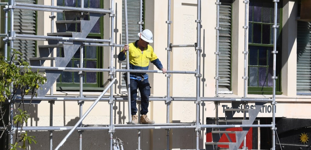 ‘Employee-like’ IR reforms threaten subbies’ “hard-earned independence”: Master Builders Australia