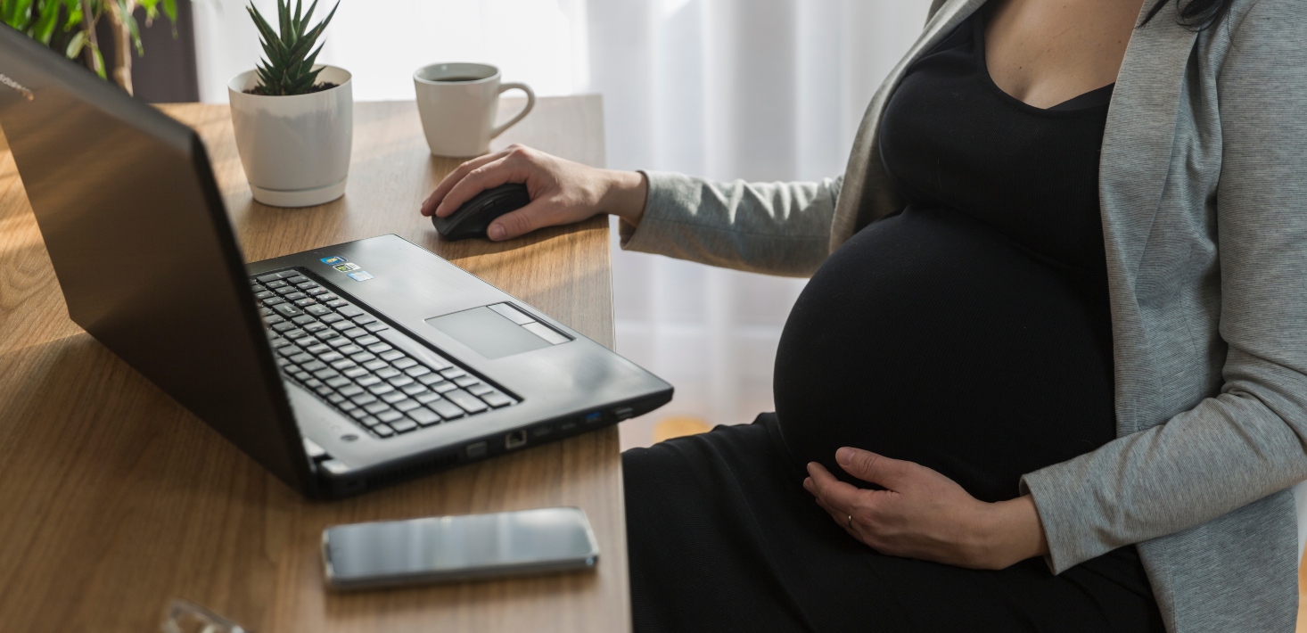 “Vast discrimination and disadvantage”: Pregnant women and new mothers report dismal working conditions